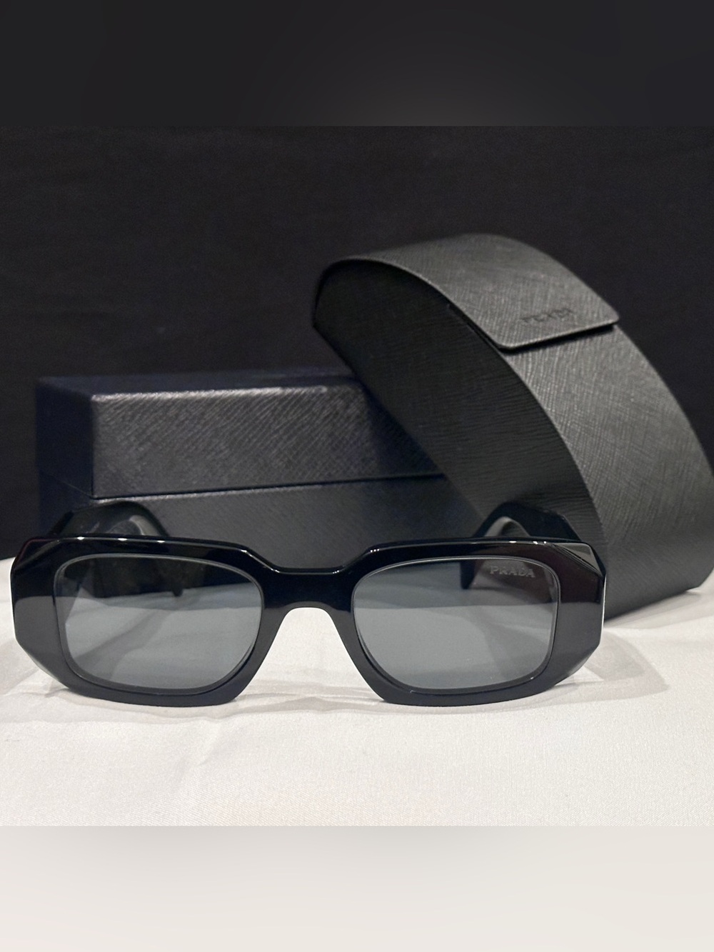 Prada Black Rectangular-Edge Sunglasses Unisex